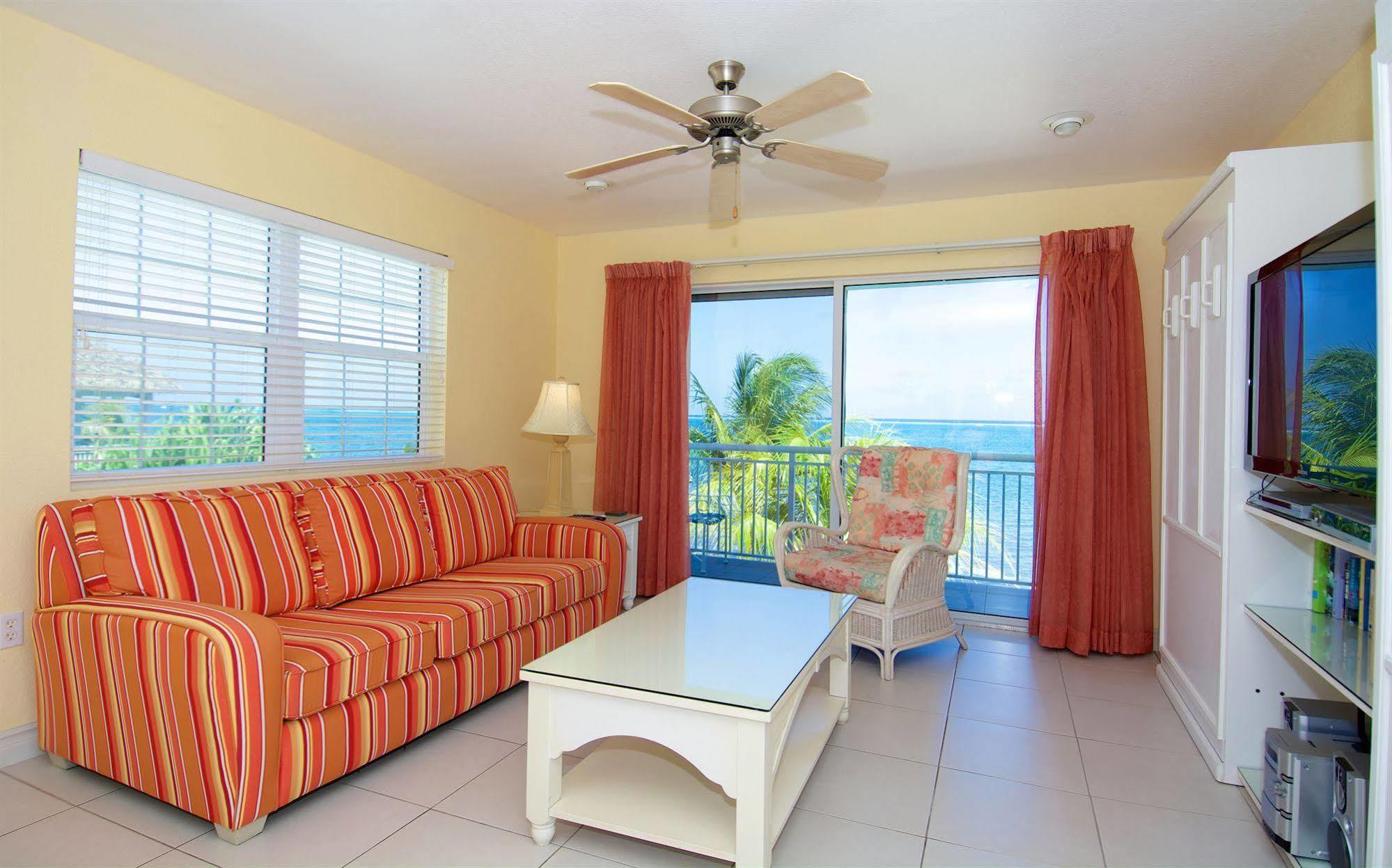 Compass Point Dive Resort Gun Bay Exterior foto